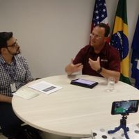 DSRI: Professor americano se reúne com reitor do IFMT, realiza palestra em Cuiabá sobre liderança para gestores e empreendedorismo com alunos de Primavera