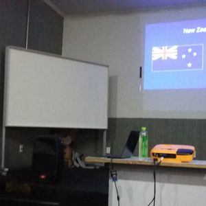 Palestra "New Zealand: life, work and tours"